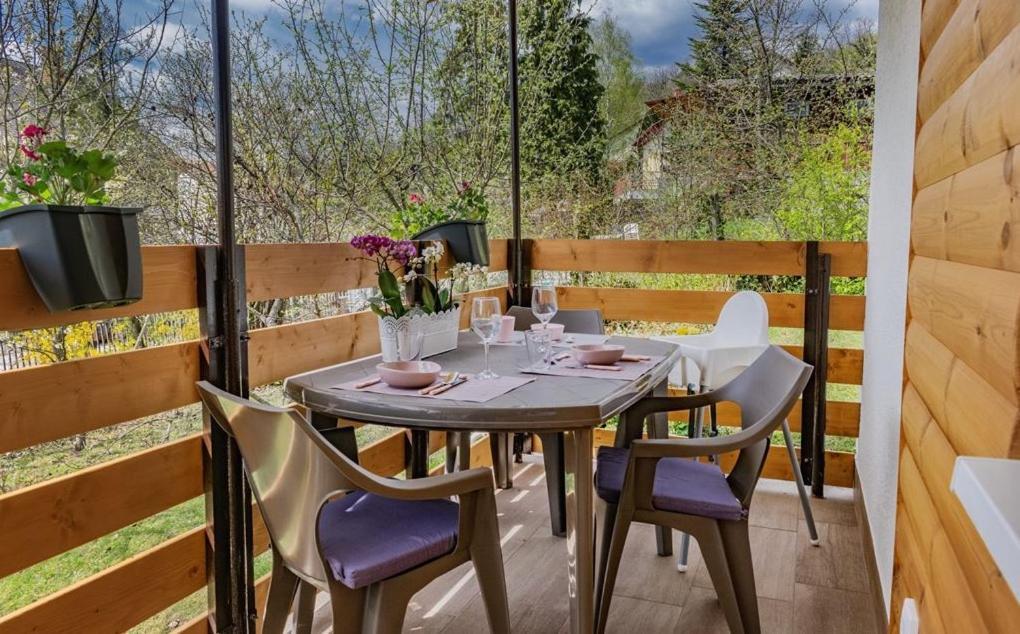 Lianne Apartman ميسكولك المظهر الخارجي الصورة